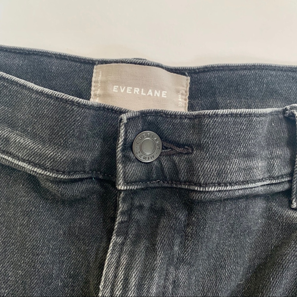 Everlane Cheeky Straight Jean in washed black